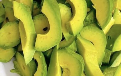 Avocat : Le Superaliment Miracle à Consommer Chaque Jour pour une Santé Optimale