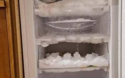 Dégivrez votre congélateur sans le couper du courant : la technique imparable pour dire adieu au givre