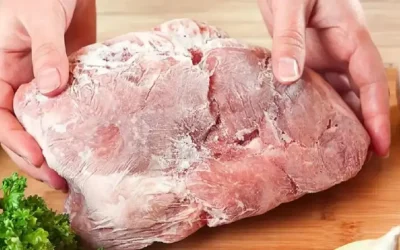 Comment décongeler de la viande en cinq minutes : l’astuce de la casserole retournée